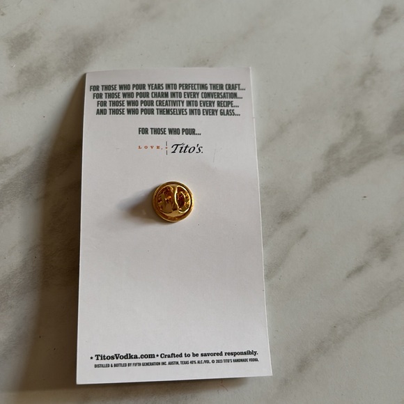 Tito’s Official special event limited edition pin - Picture 2 of 2